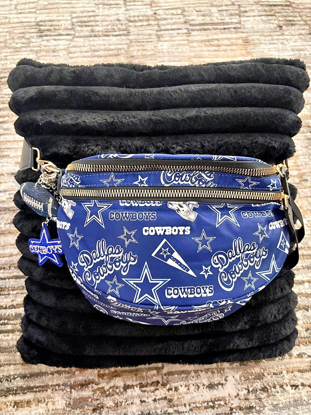 Dallas Cowboys Crossbody Belt Bag
